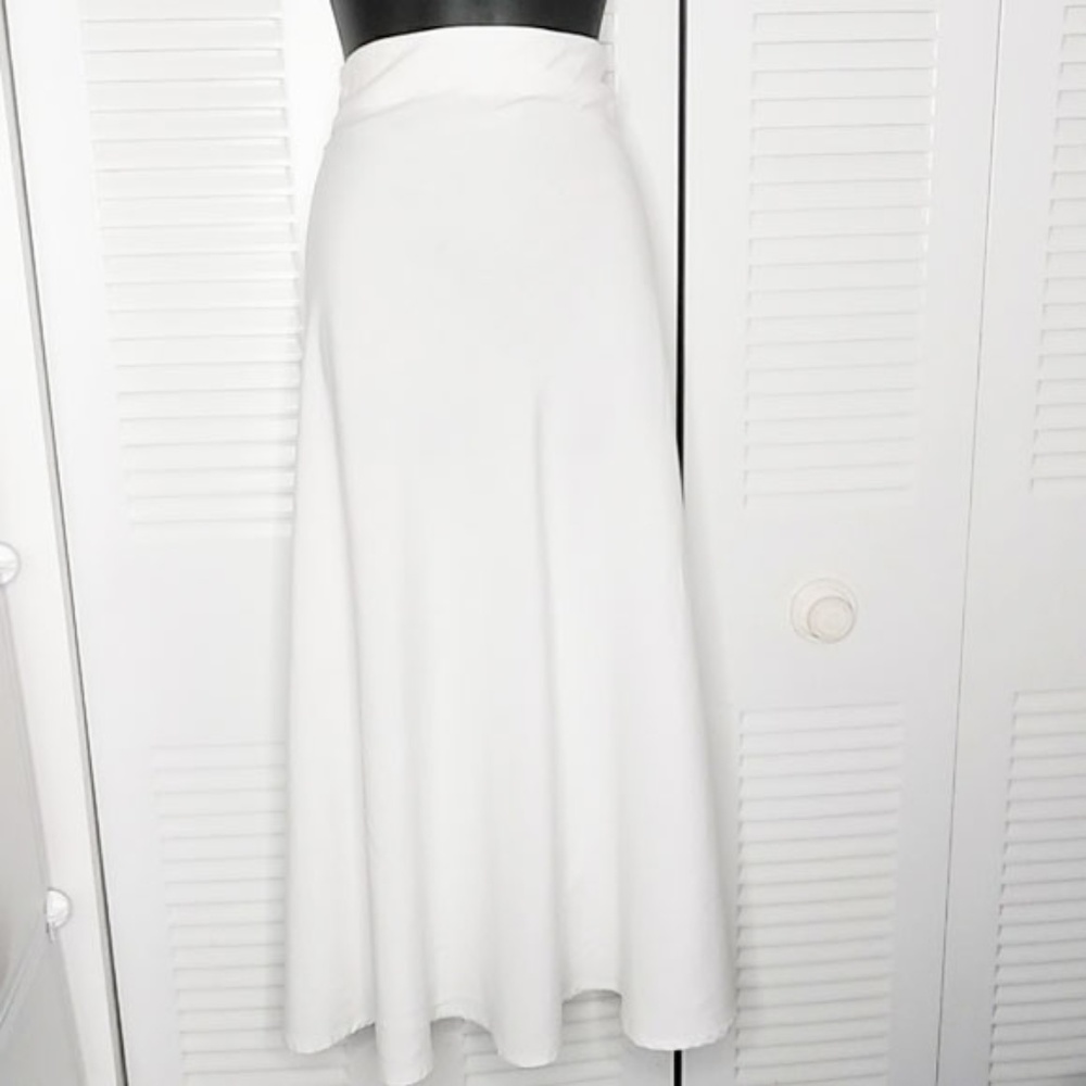 Ashley Stewart White Unlined Midi Skirt. Sz 22W
